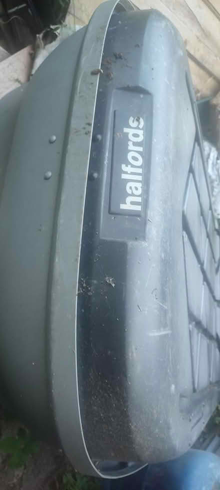 Photo of free Halfords roof box (Shooters hill SE18) #1