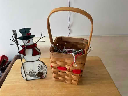 Photo of free Decoration and basket (Williams Parkway and 10) #1
