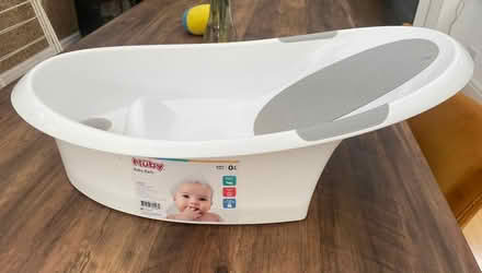 Photo of free Baby bath & Bike seat (L26) #3