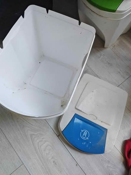 Photo of free 3-Tier Recycling Bin Unit (Shooters hill SE18) #2