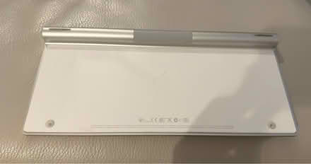Photo of free Apple keyboard (doesn’t connect) (Hazlemere HP15) #2