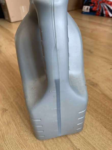 Photo of free Motor oil - Mobil 3000 (5W-30) (Chelmsford CM2) #2