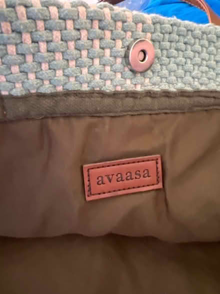 Photo of free Avassa shoulder bag (Battersea SW11) #2