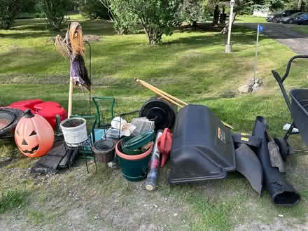 Photo of free Curbside Giveaway Weekend (Kemptville) #2