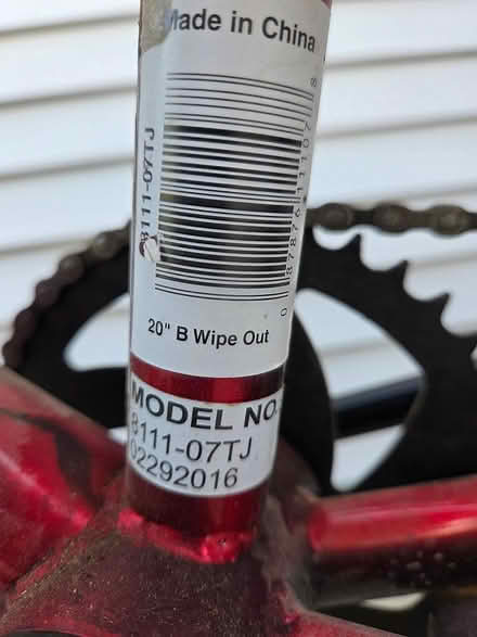 Photo of free 20 in Next Wipe Out Bike (Woodridge) #2