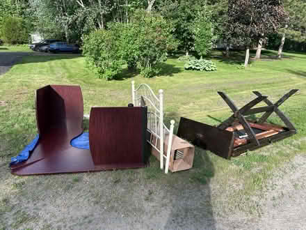 Photo of free Curbside Giveaway Weekend (Kemptville) #1