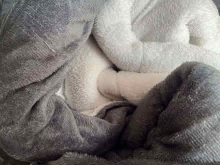 Photo of free 2 x super king fleece throws (Foxholes DY10) #1