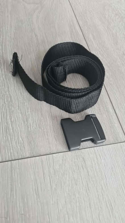 Photo of free 30mm Webbing strap / belt (Brick lane E1 6S) #1