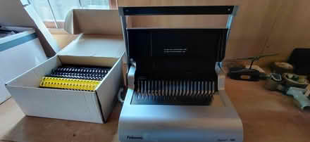 Photo of free Ring binder (BR8) #1