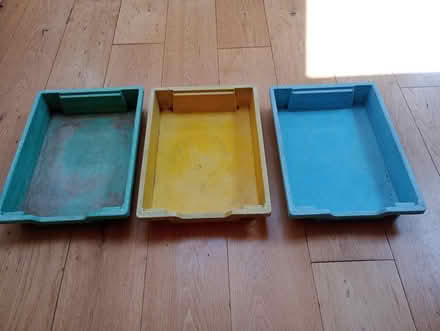 Photo of free 3 plastic trays (Garden City OX5) #1