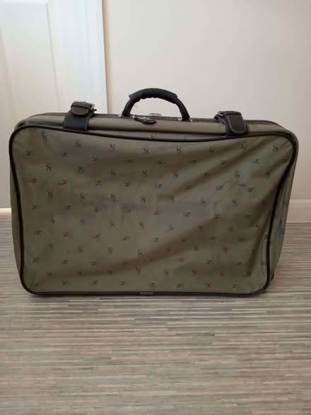 Photo of free Large suitcase (Elvaston Meadows DE72) #1