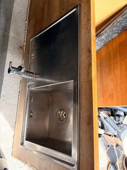 Photo of free Used sink (Kings Langley) #1