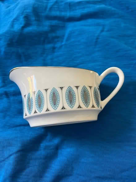Photo of free Midwinter gravy boat (Battersea SW11) #1