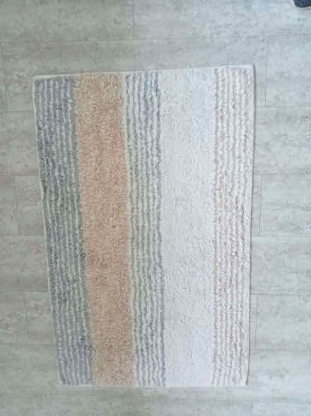 Photo of free 2 Bathmats (Drayton PO6) #1