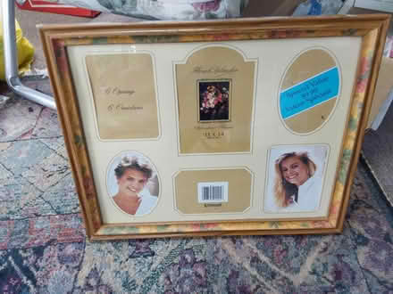 Photo of free Picture frame (Bloor/West Mall) #1