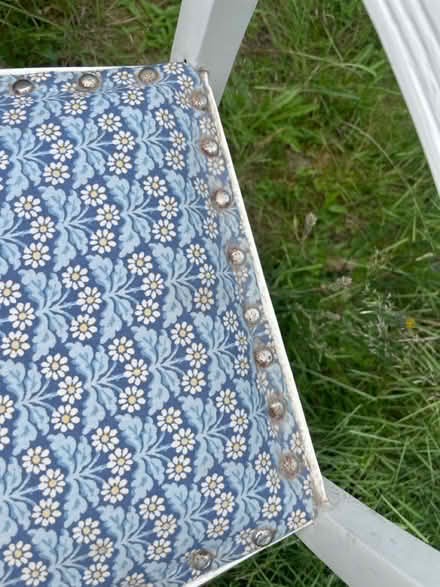 Photo of free Little white chair (AL2 / SG6) #2