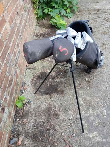 Photo of free Golf clubs & bag & some balls (SS0 Westcliff) #1