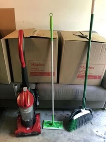 Photo of free vacuum cleaner, broom, swiffer [20886] #1