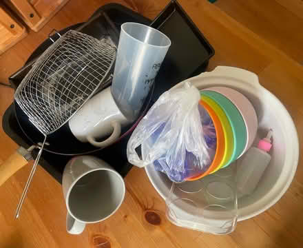 Photo of free Kitchen bits & bobs (Leeds LS11) #1