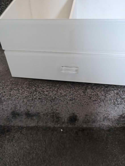 Photo of free Make up stand (MK42) #1