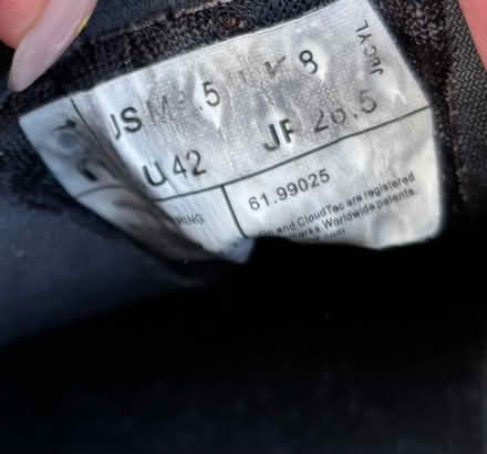 Photo of free Men’s size 8 trainers (G69) #4