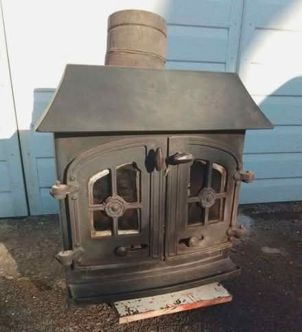 Photo of Wood‐Burning Stove (Seal TN15) #1