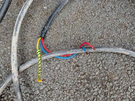 Photo of free ~20m 3 core, 6mm2 SWA cable (Wantage, OX12) #2