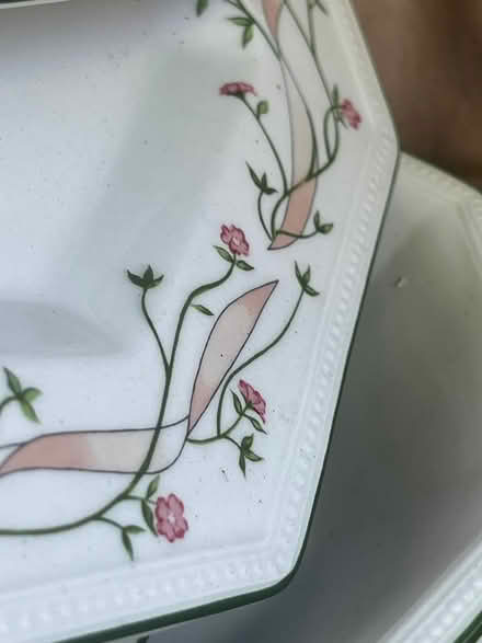 Photo of free Box of crockery (Waterlooville PO7) #3