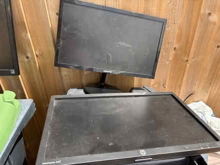 Photo of free Monitors (Colehill BH21) #2