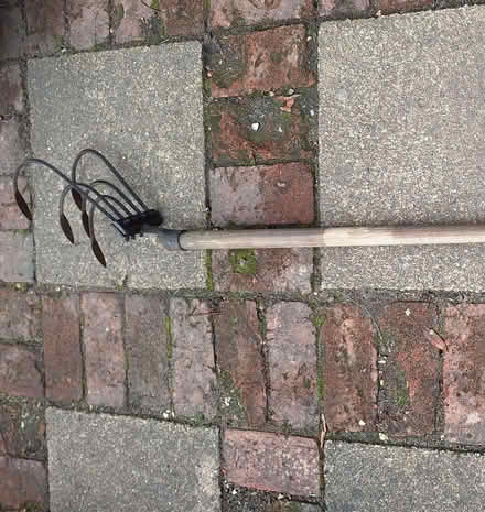 Photo of free Vintage 5 tine hand cultivator (Epping CM16) #2