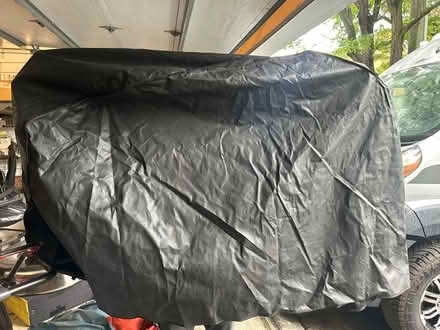Photo of free BBQ cover (Downtown Ottawa - canal/Elgin) #1
