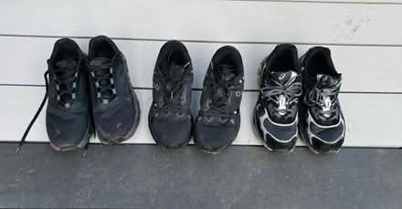 Photo of free Men’s size 8 trainers (G69) #1