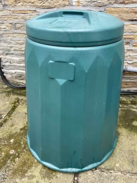 Photo of free Sturdy plastic compost bin (Birch Vale SK22) #2