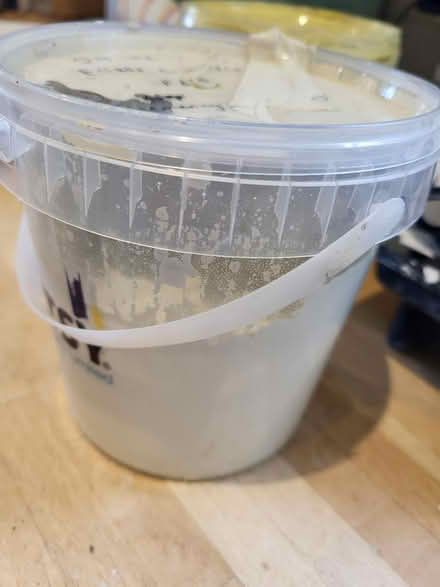 Photo of free Farrow&Ball Off White Estate Emul (Fittleworth RH20) #1