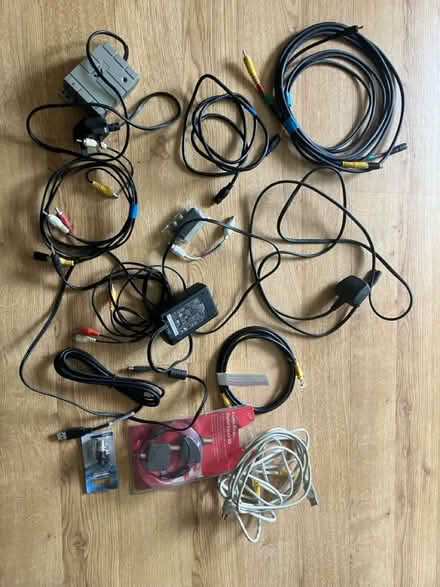 Photo of free Selection of cables (Pollok G53) #1