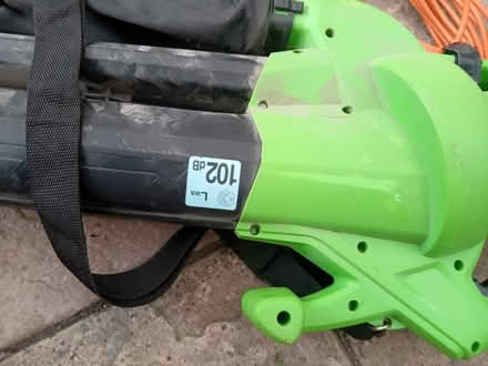 Photo of free Electric leaf blower (Buriton GU31) #4