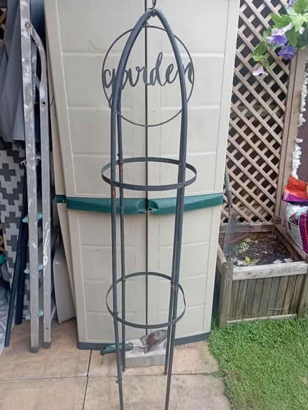 Photo of free Metal obelisk (CR44EX CR4) #1