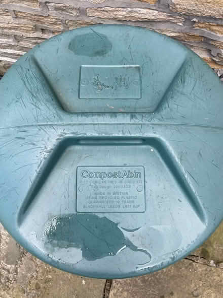 Photo of free Sturdy plastic compost bin (Birch Vale SK22) #4