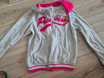 Photo of free Girls 10yrs clothes (UB5 Northolt) #3