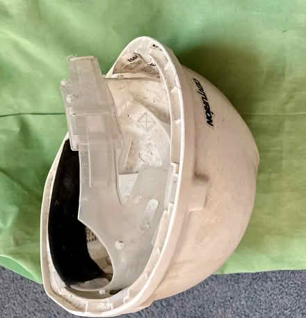 Photo of free Hard hat (BR8) #1