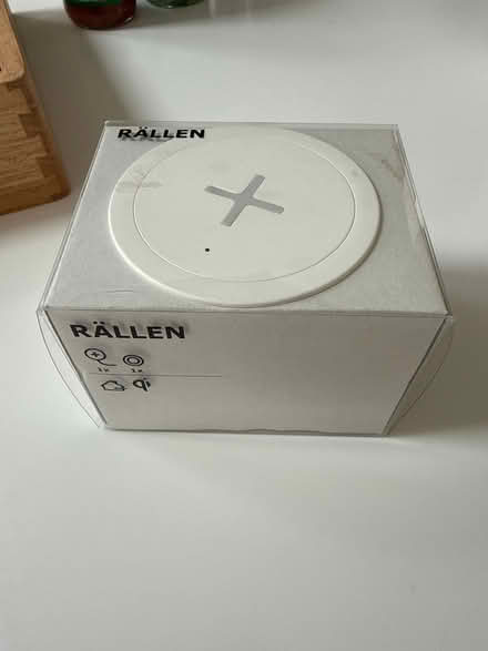 Photo of free IKEA Rallen wireless phone charger (SG7) #1