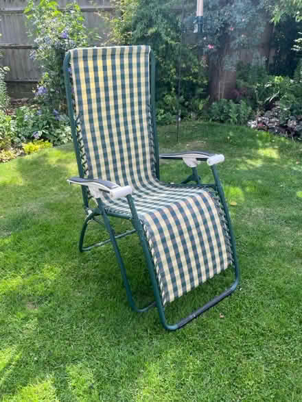 Photo of free Garden chair (OX11 South Moreton) #1