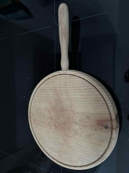 Photo of free Small chopping board (Oxford OX4) #1