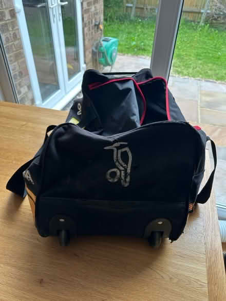 Photo of free Cricket Kit Bag (Hazlemere HP15) #4