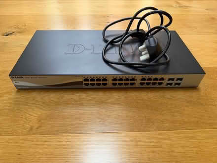 Photo of free D-Link DGS-1210-24 Gigabit smart switch (Priestwood RG42) #1