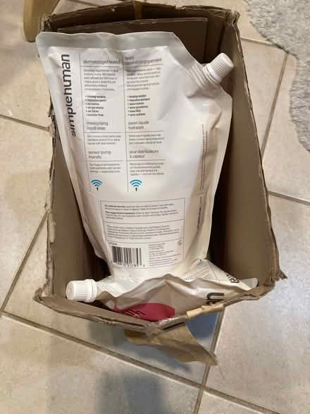Photo of free Simplehuman Liquid Hand Soap (Melissa) #2