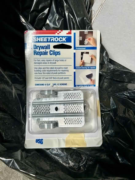 Photo of free 1/2-inch drywall pieces and clips (Ballard) #4