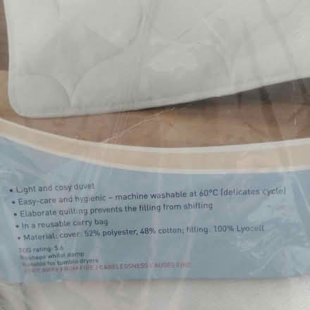 Photo of free King size summer weight quilt (Ingol PR2) #3