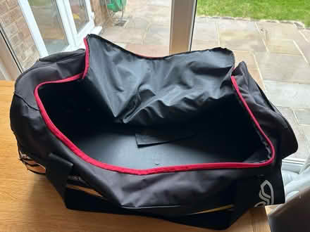 Photo of free Cricket Kit Bag (Hazlemere HP15) #2