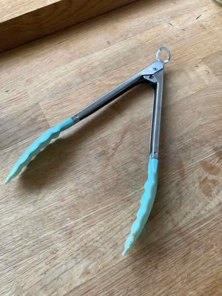 Photo of free Metal/plastic cooking tongs (Wooburn Green, HP10) #3